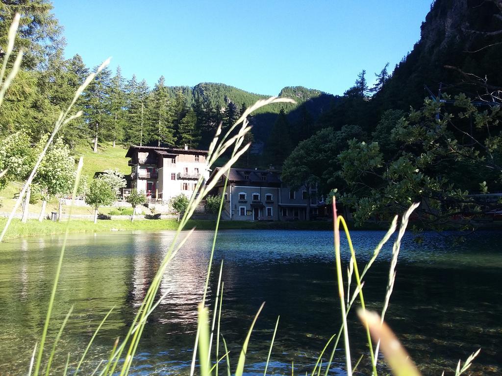 Hotel Residence Lago Laux Фенестрелле Экстерьер фото